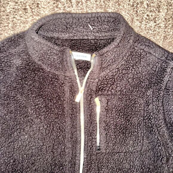 Calvin Klein Women's Sherpa Full Zip Teddy Vest in Black/Gold - Picture 7 of 8